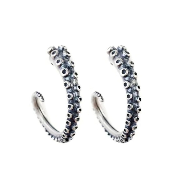 Vintage Style Earrings With Octopus Tentacle|Unisex Marine Animal Hoop Earrings - Picture 3 of 7